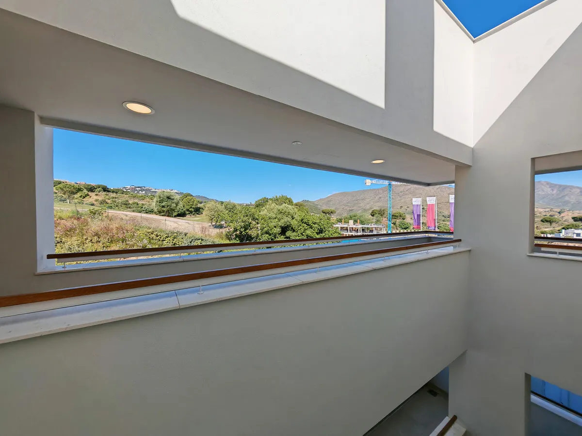 21c8a06e-693f-4f4e-9248-5d72986535c2