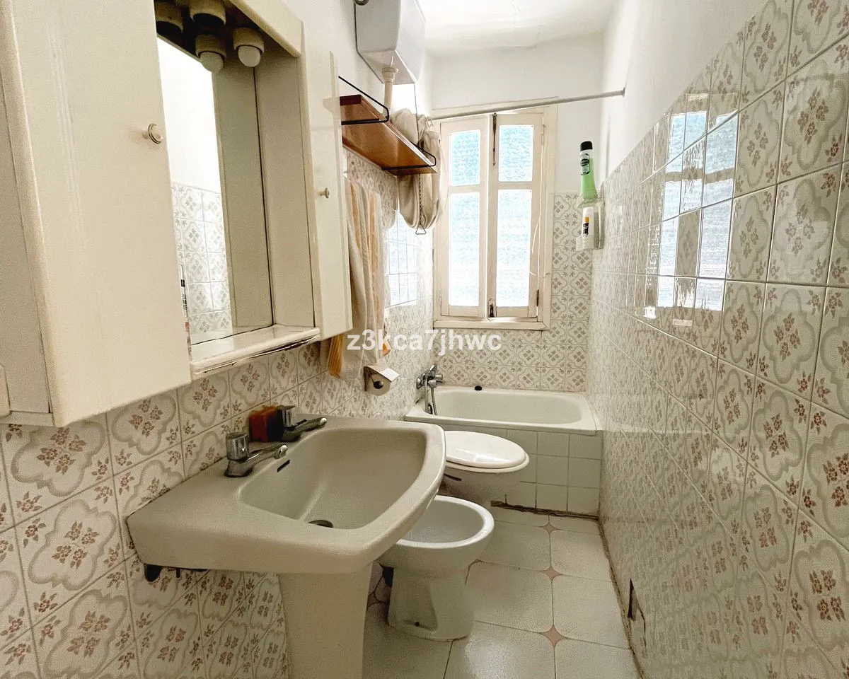 5c35f653-7e2a-45d6-b2ed-f514c1713307