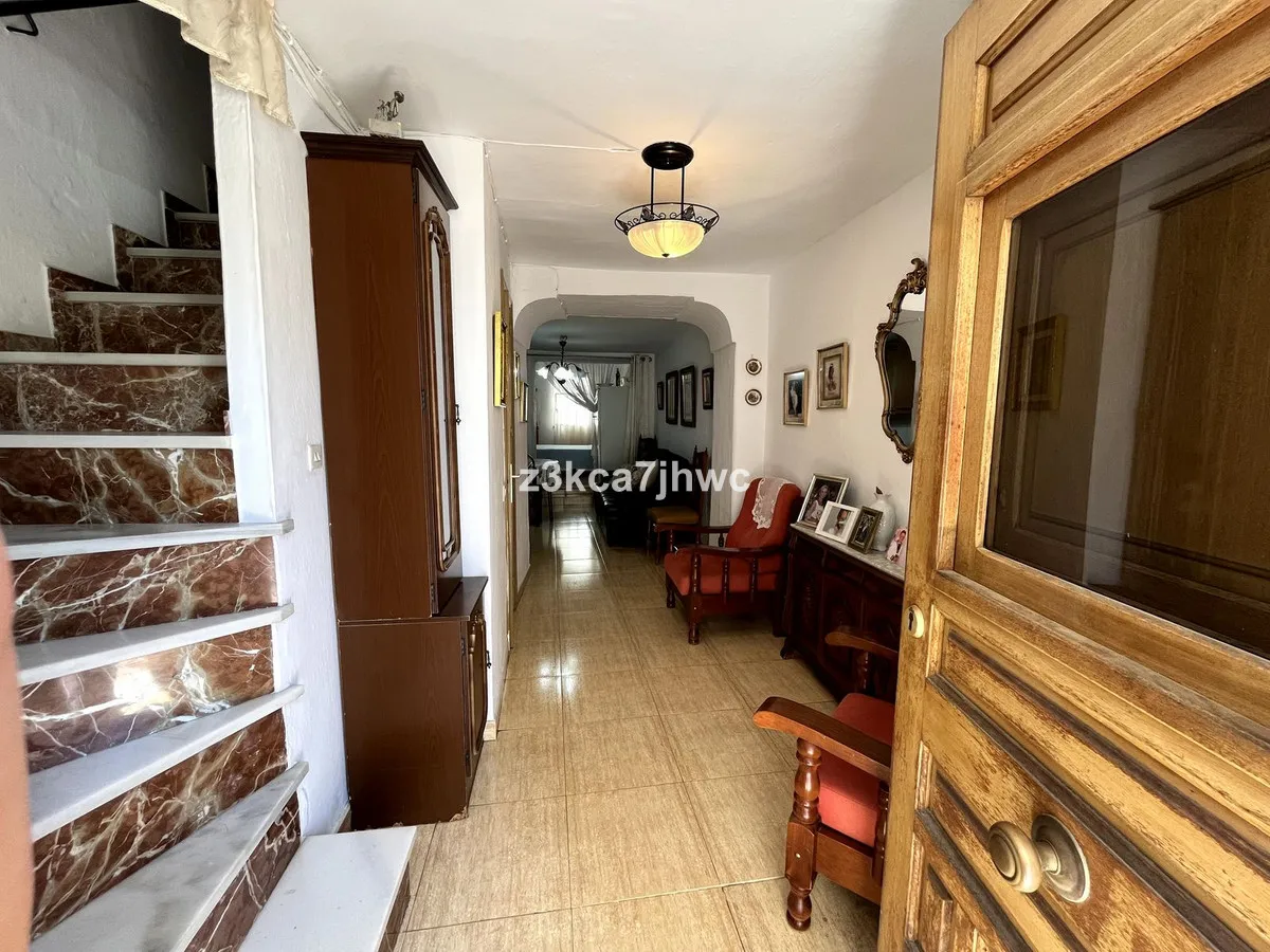 9807ed6e-0acf-4843-bb16-a213d342c39e