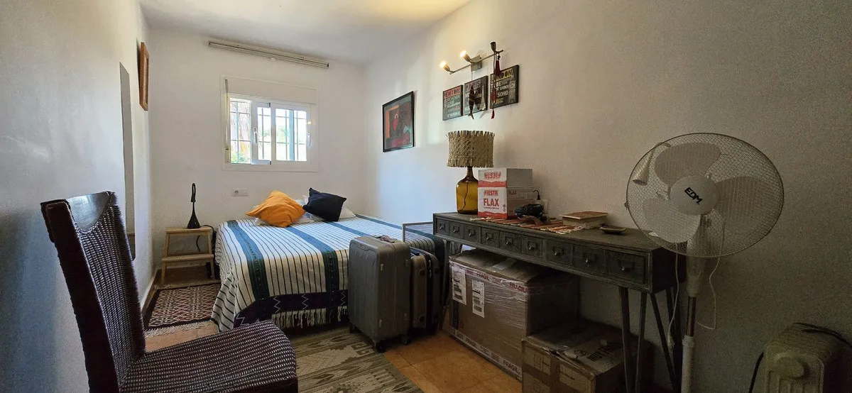 9dbf6d5b-9a2b-41b8-96c9-70226ffab92e