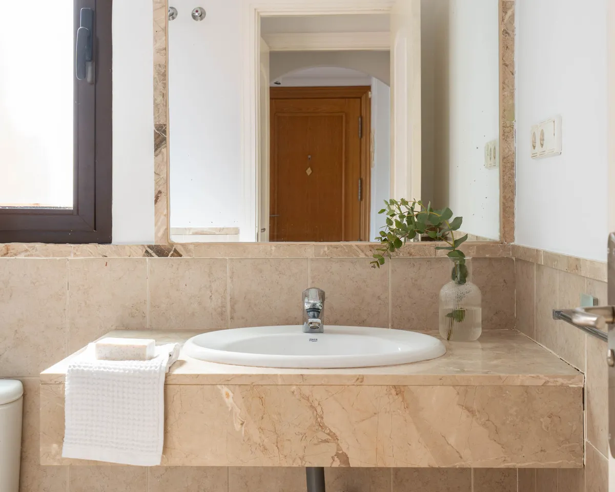 1044e5ac-45e3-4a1a-a009-f96f68e6f124