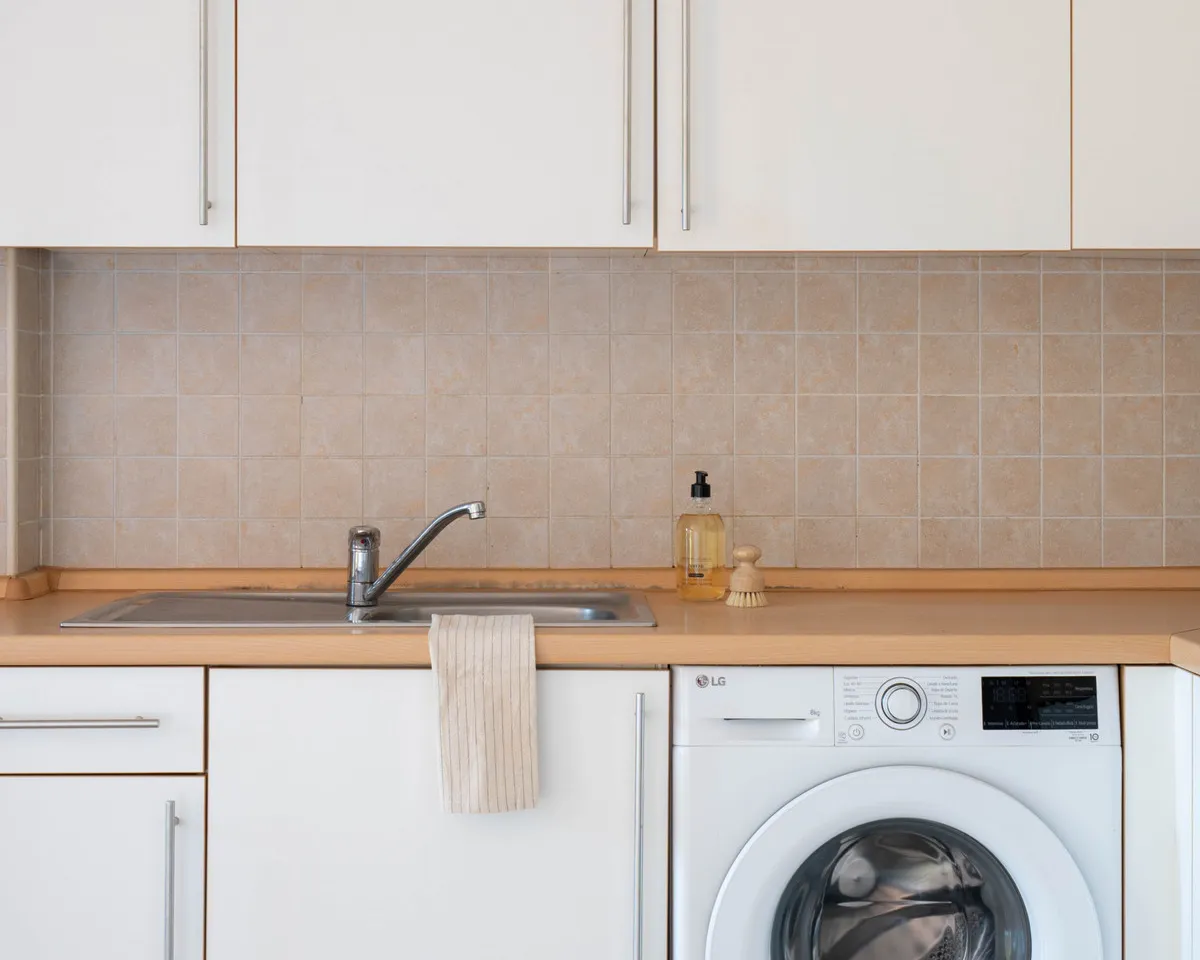 6e5e9098-0c74-4c21-96f7-cb798637dd16