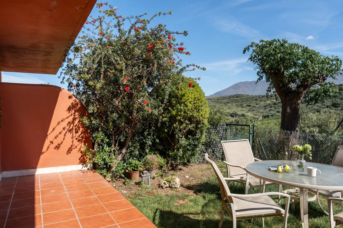 8dd25b68-eadd-49f9-b78e-cc145e7b394f