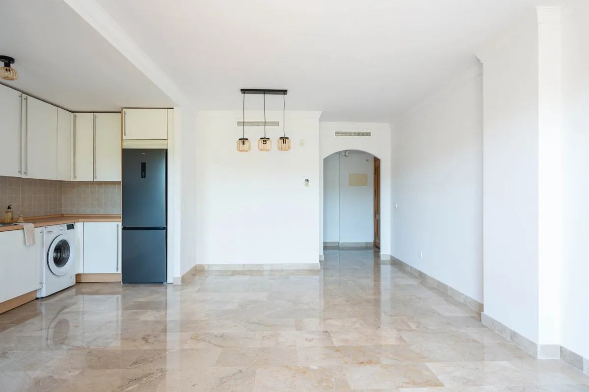 a86cb3be-dabe-4702-994c-f89d32bd6cd2