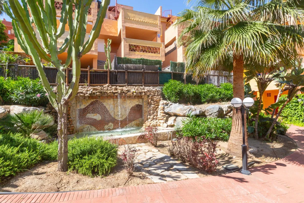 5b09313e-06e5-49b5-aa74-57ad48b7ddeb