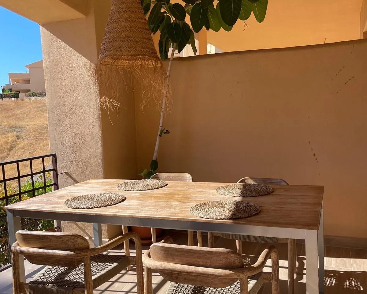 c3caa208-03f0-4aca-bd05-75d65dbc4be0