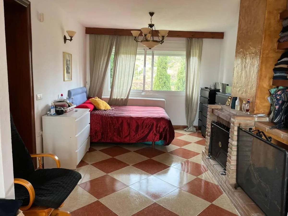 b76b8bb8-6651-4270-be75-5545e48d9141