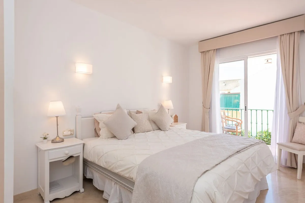 d1df76b7-01a6-4508-8f4d-6f973f5f0c25