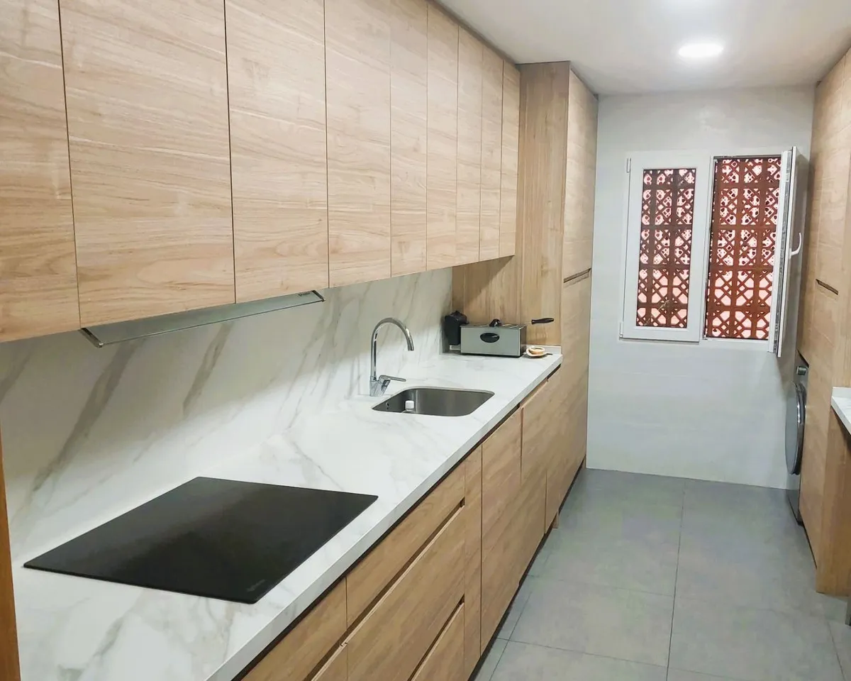 e403450c-3b82-48d1-8845-b961f95cd142