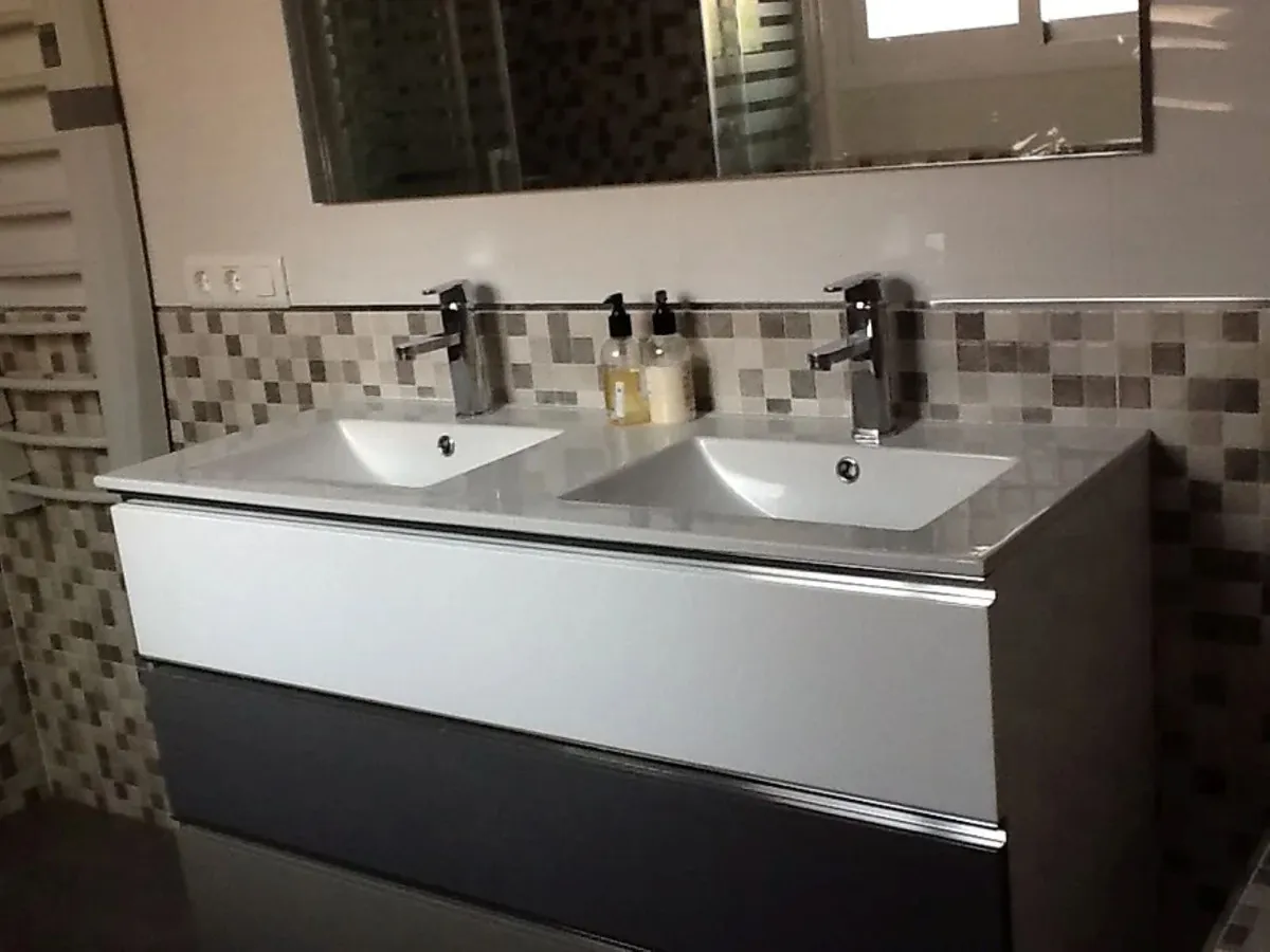 d7600e41-97d7-4f2a-abf9-78bc8b64651a