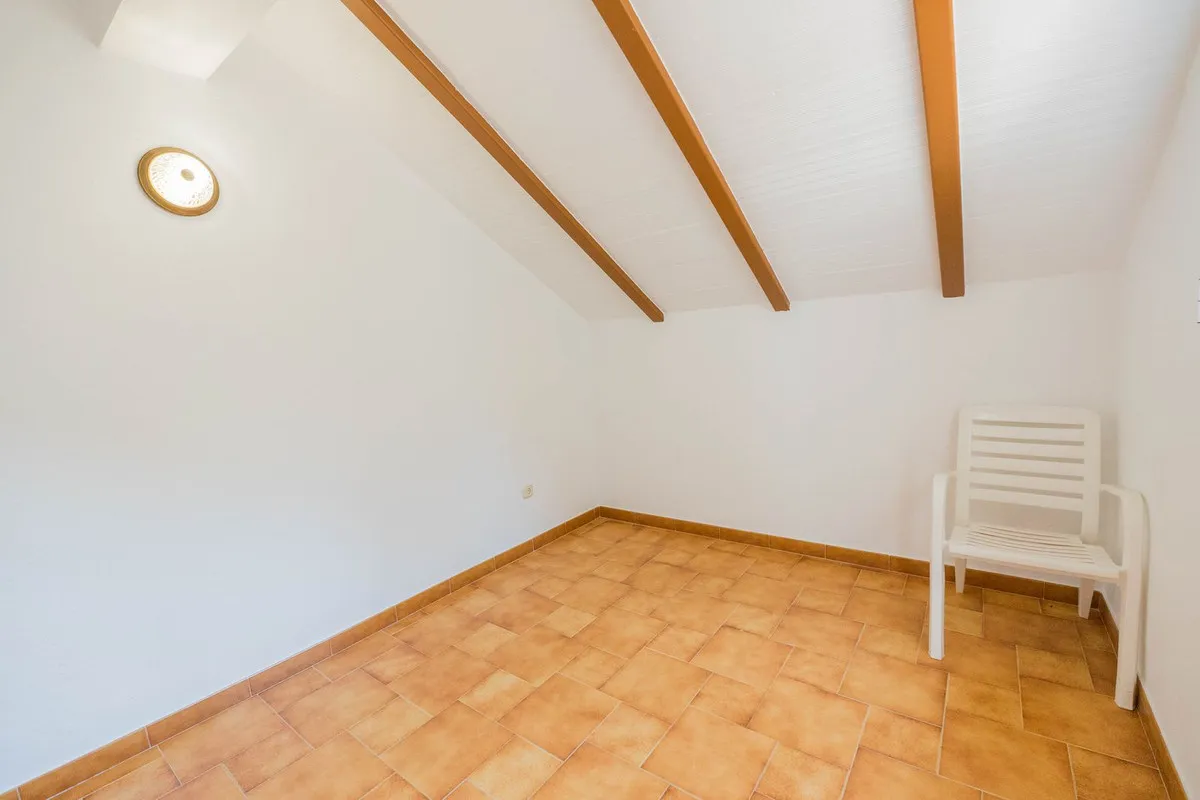 b375fc6b-a343-4812-bfe5-88ad9d124aea