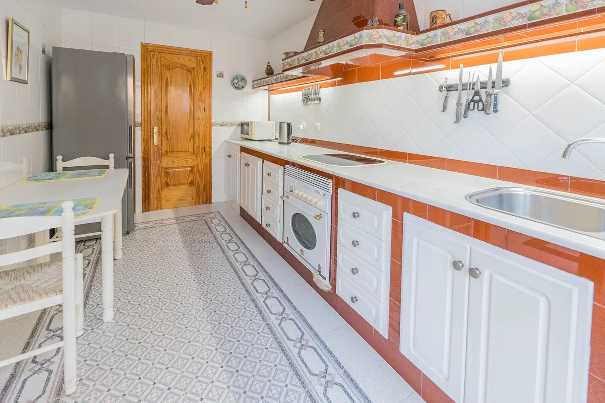 ba27cb1f-3864-4d36-a217-72dd4805208f