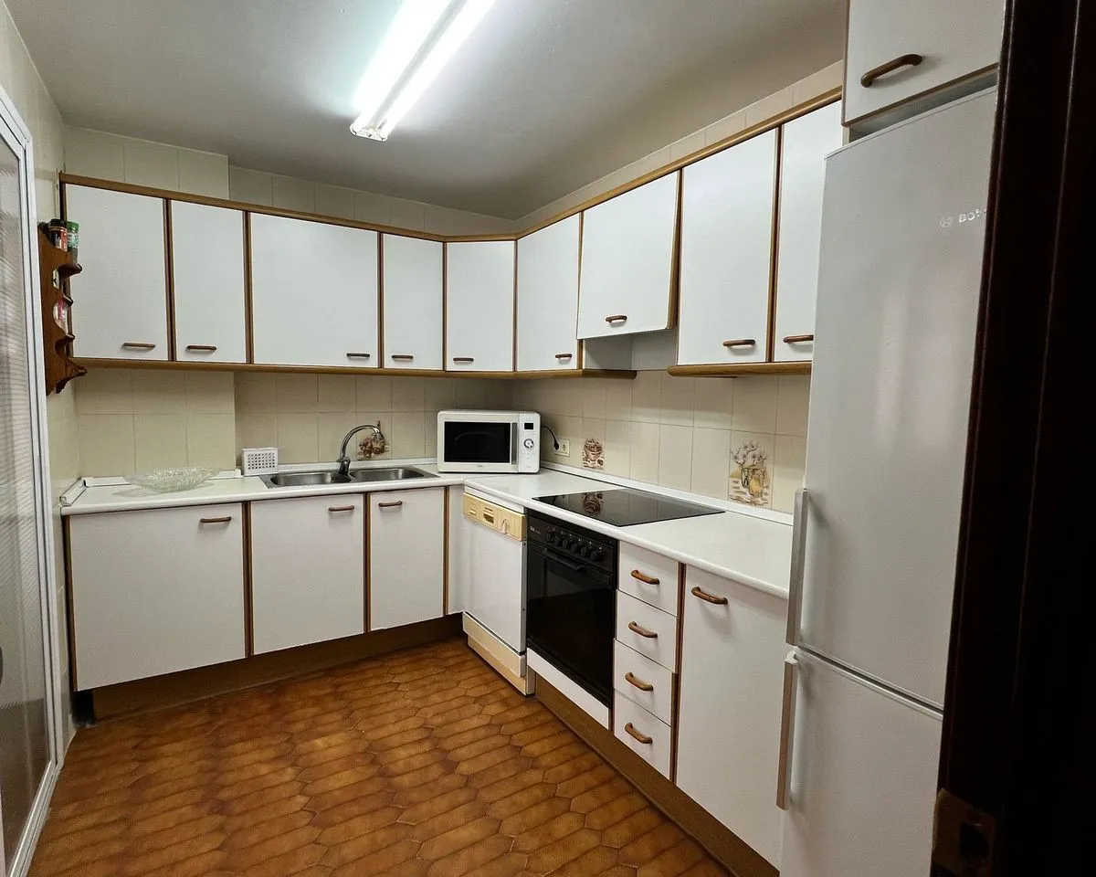 72fe8d7e-67ab-424f-b6ef-7809f262fe2b