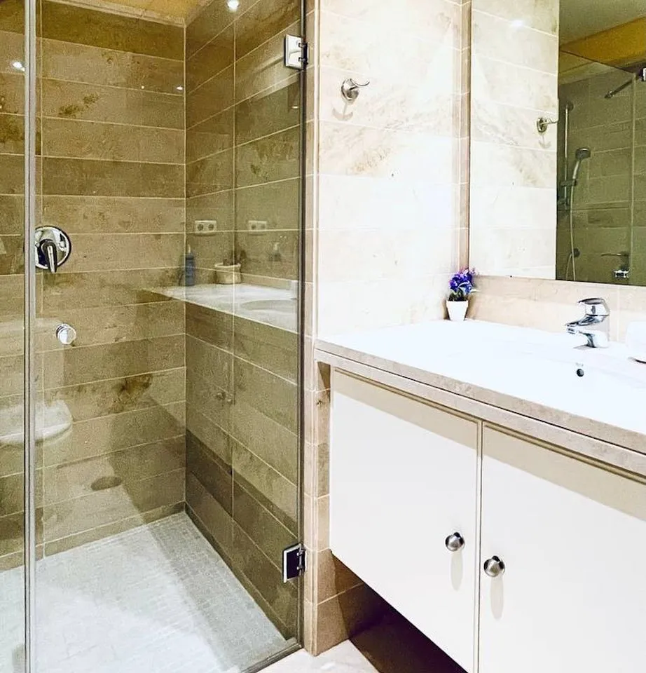 472ef94c-9bdb-4583-95e7-8414ba33b5d1