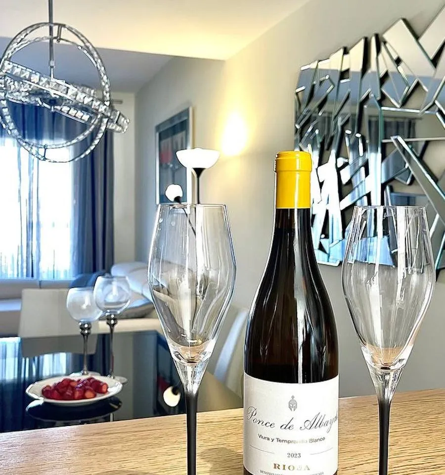 6db8b371-9f51-4bf1-ae10-864ce942bf6a