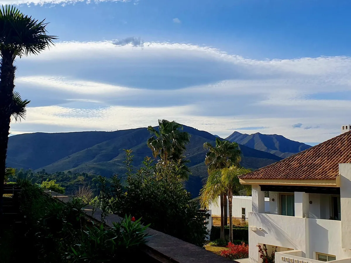 de872083-eff8-4fb2-9136-bbe5a46adc1e