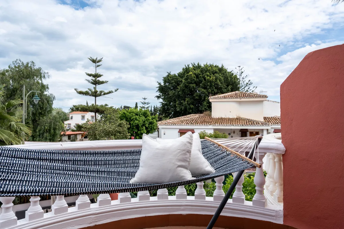 81ac3987-4632-44f5-a127-1cfba7647fe0