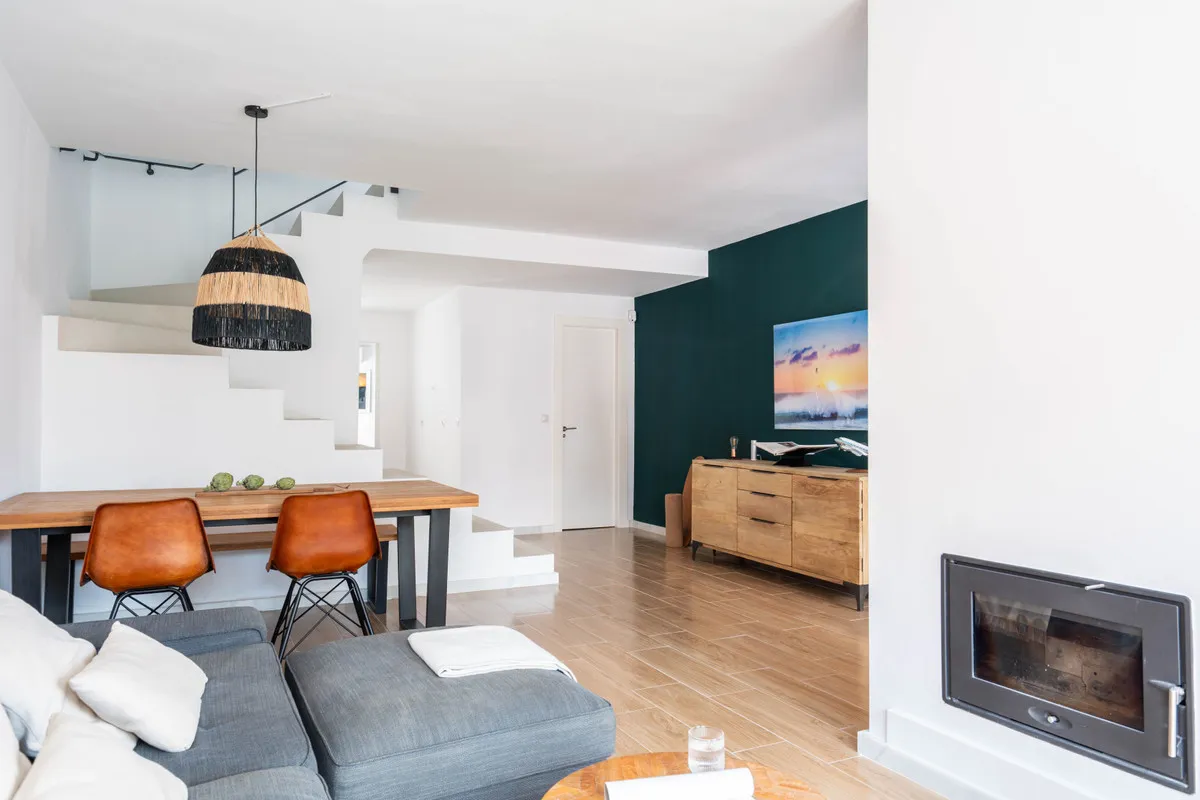 c417f144-6b7a-41d4-8ffc-fd212006d60d