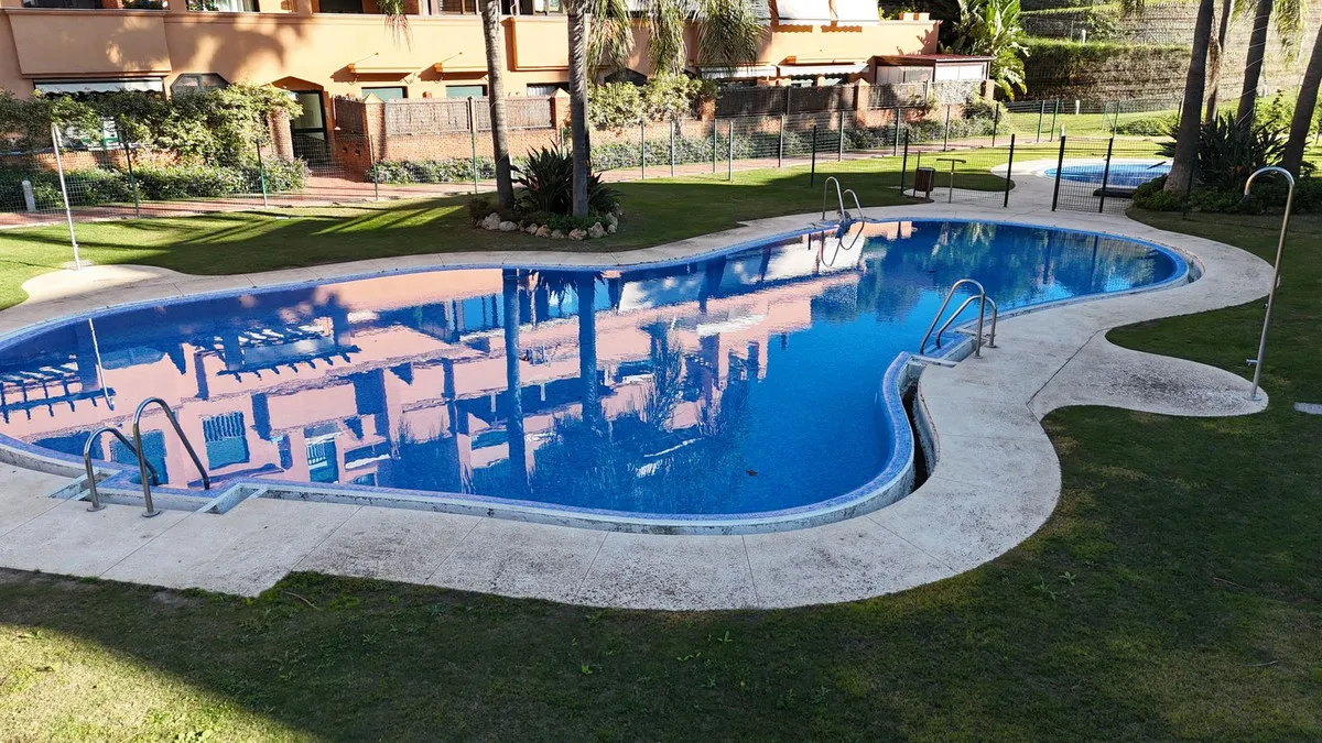 4a6d36f2-ee97-4923-a870-8785cdc24d91