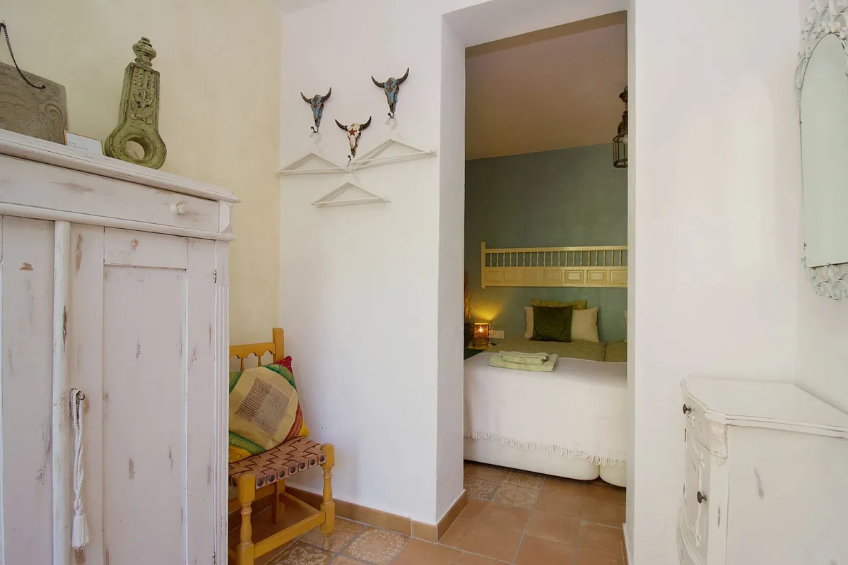 0d379b7a-54fe-4030-a634-8235d3baf298