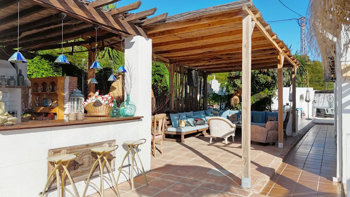 0d5a0ff8-ce7c-4c16-947a-061fbd2d4962