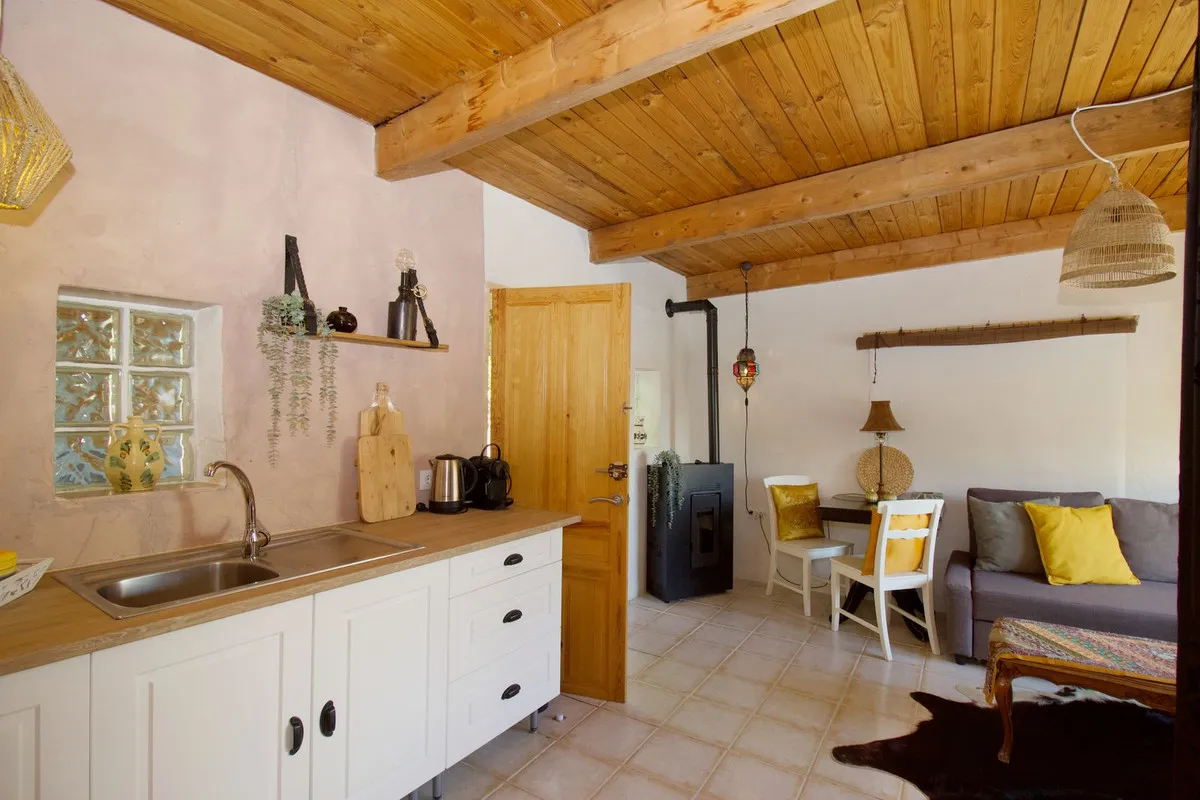 1e64149d-f8b4-4c54-b16c-39f630e31202