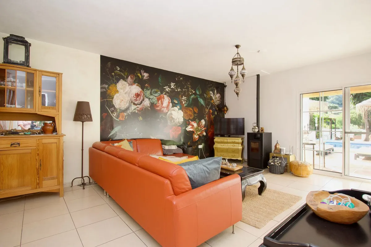 711fc32d-a158-4578-9969-6e49cd209750