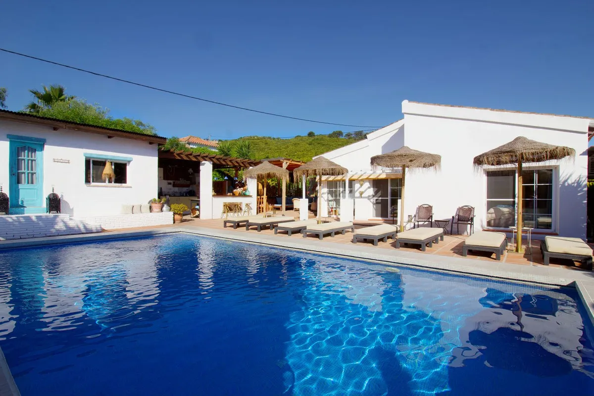 bf372c9b-dad1-4efd-8823-f2a8fc0b3ff6