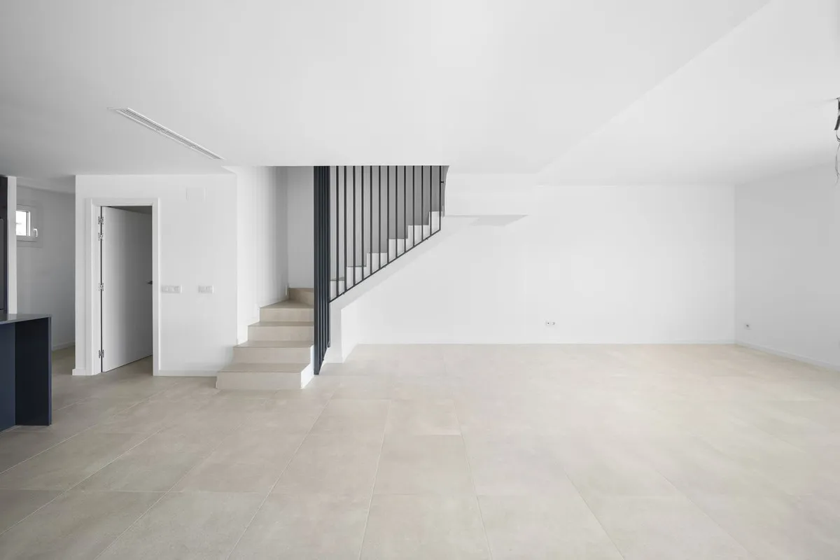 5158cdf6-e4d0-4c54-bbc9-a372433e2f98