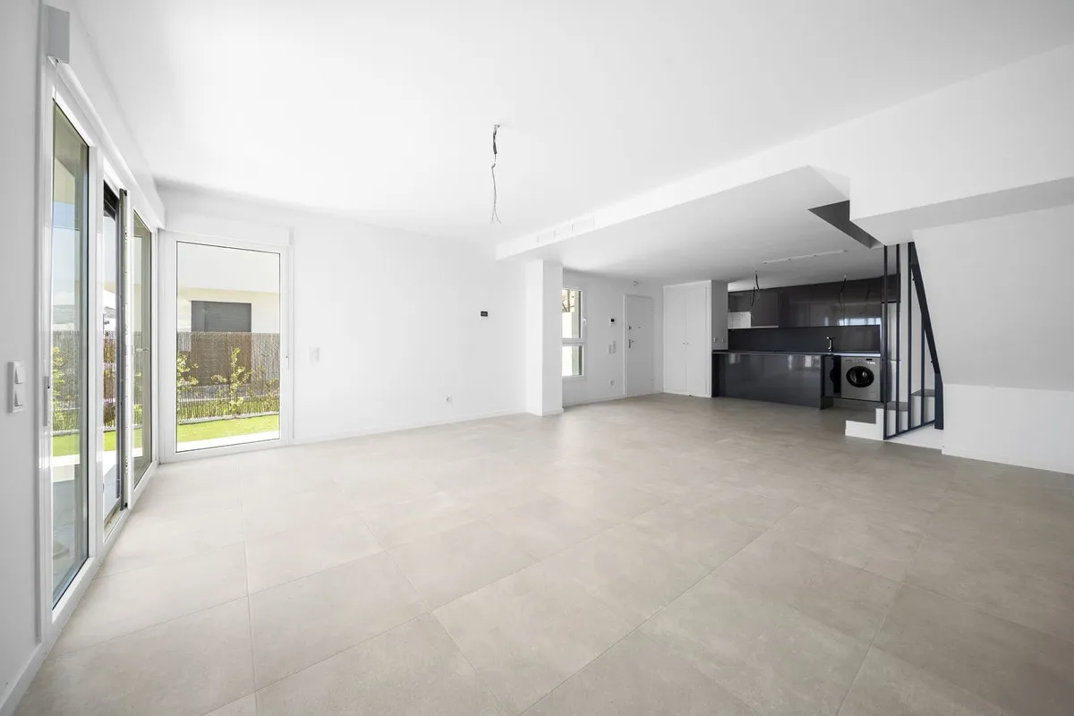 fc57d29e-3598-41e2-bfeb-4edf25c4fe4a