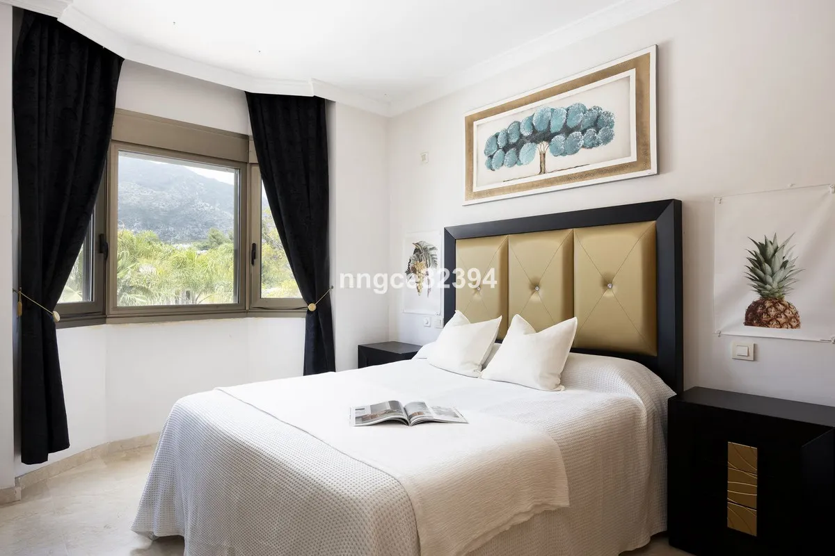 3d39db09-1d77-4c96-8e94-2853b5bc0b81