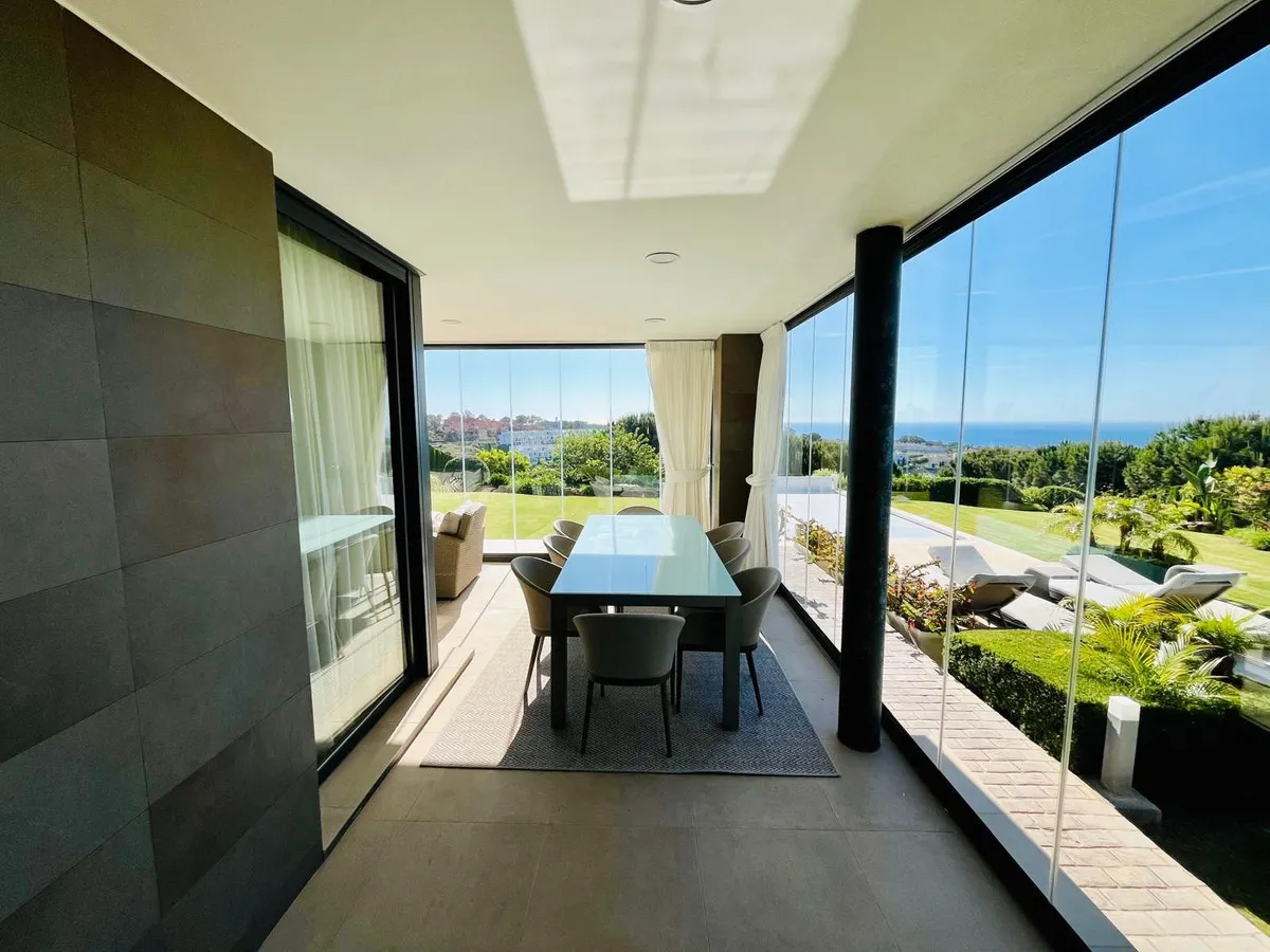 cbb9b26e-9af8-4c37-bbf7-e0993f8659ed