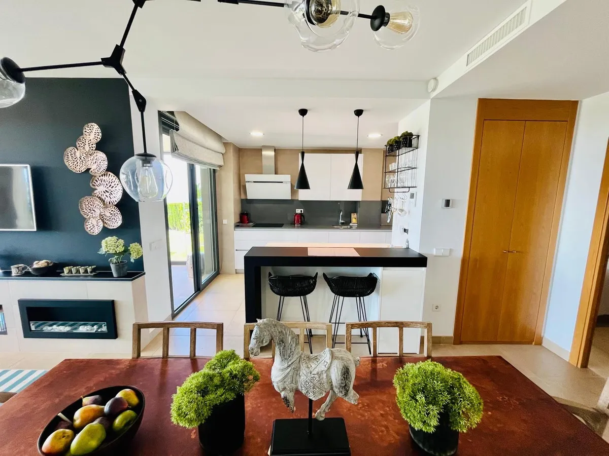 d1459a0d-da46-4995-aadb-1ef34b92e377