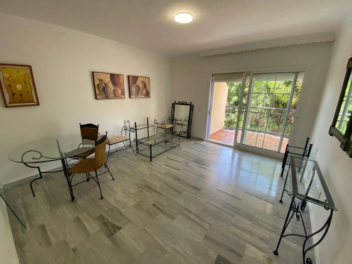 e7b195da-47e5-48fa-a921-a7aa9b980dd5