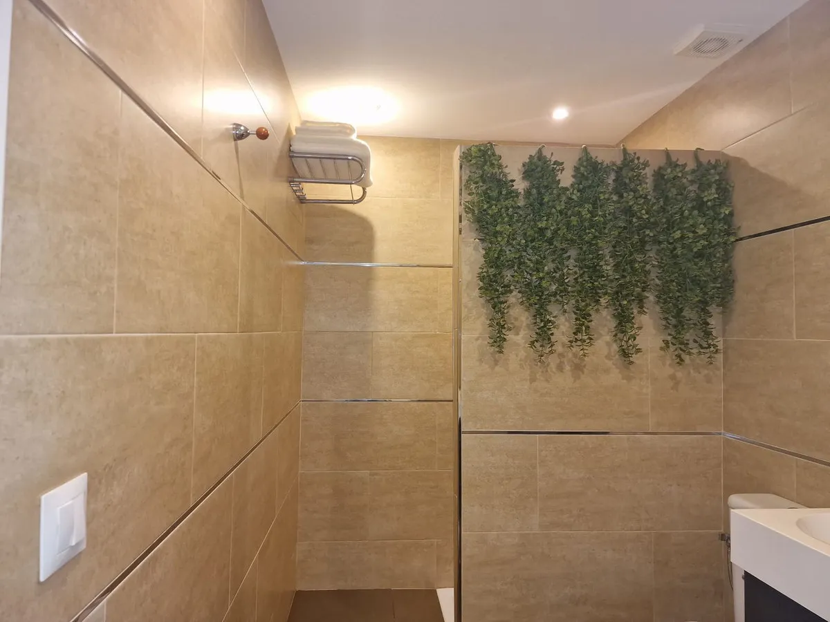 030201eb-52cc-41e4-a953-eaccf3f99d7d