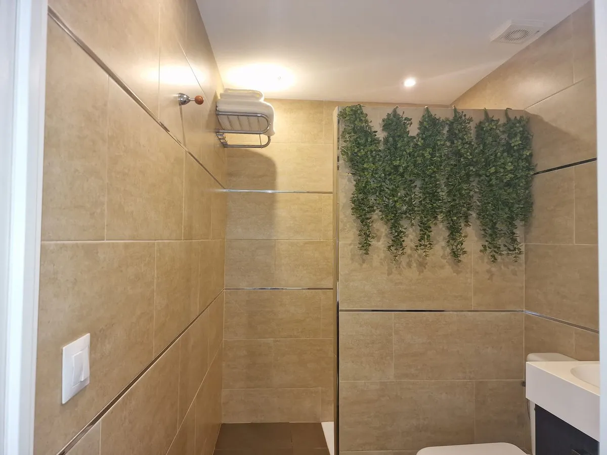 6a4e6339-c6a6-44ef-b339-bf36f9c4c2e1