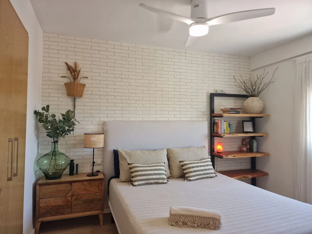 b7484341-0dcd-40c8-9069-de9dc1aee8f4