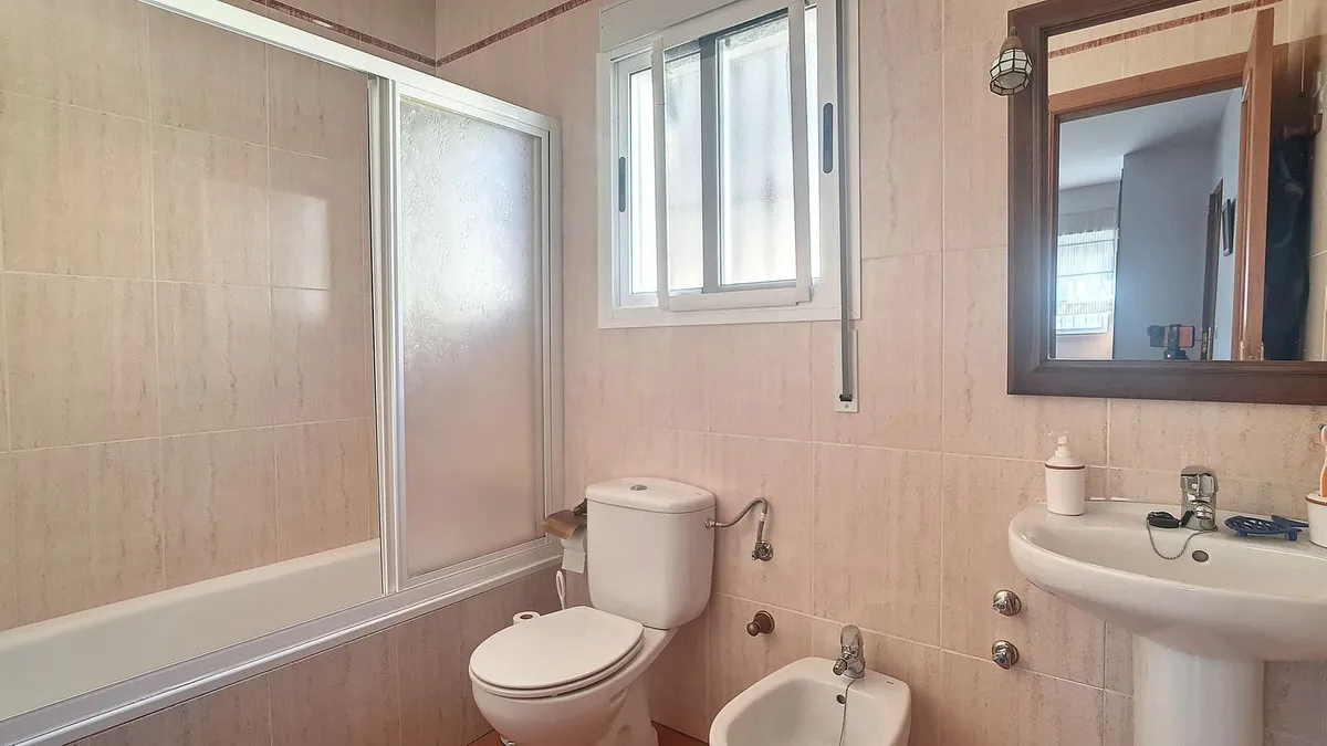 11474f6e-2593-4abd-8763-8f0e5d47b7d3