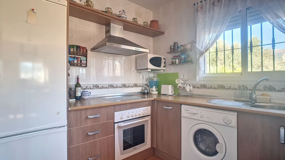 dbe635f4-4f70-4612-b192-c508565dea51