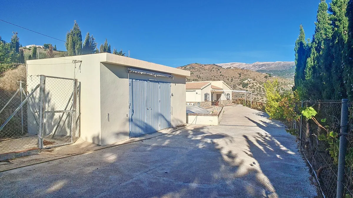 e452b49b-cf1d-4c72-bb4a-c24ad6e75e2c