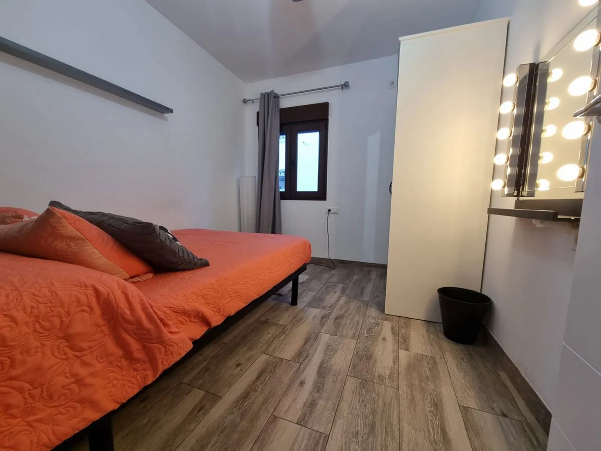 6ec5c21a-6610-45f0-ba03-1d901a66d238