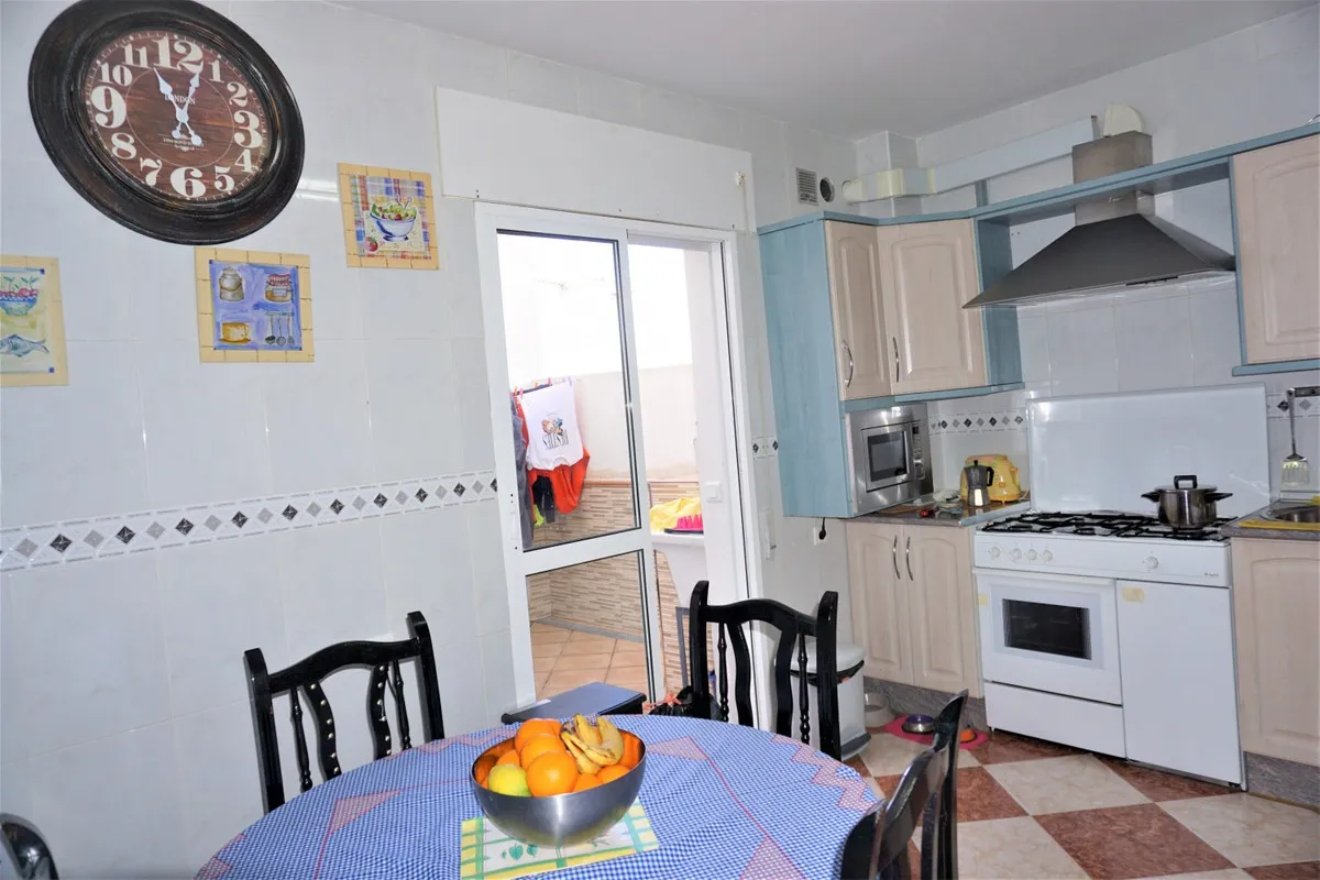 1b220238-3859-4cb7-b546-dd151a6543ed