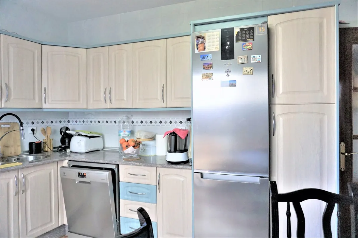 26e05db8-f93a-4ee3-9200-75300a1665a1