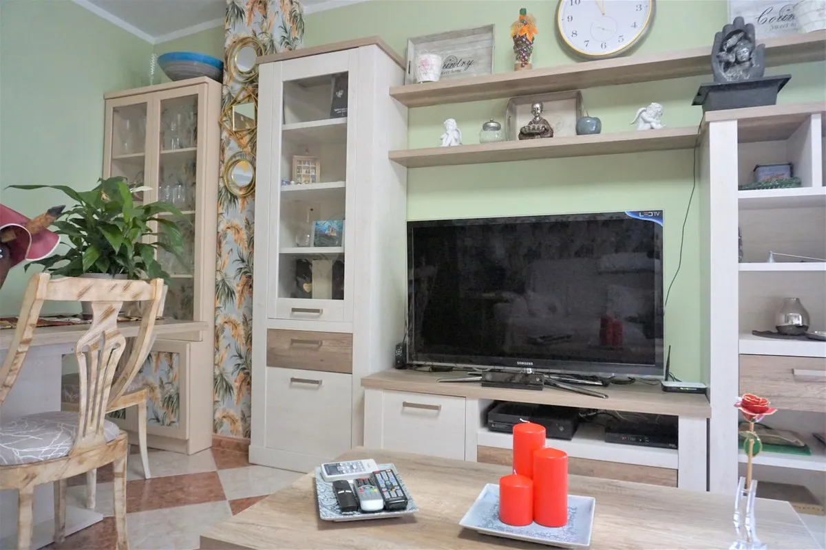 6fee7dde-c385-4b67-af16-6d1246d7cc9d