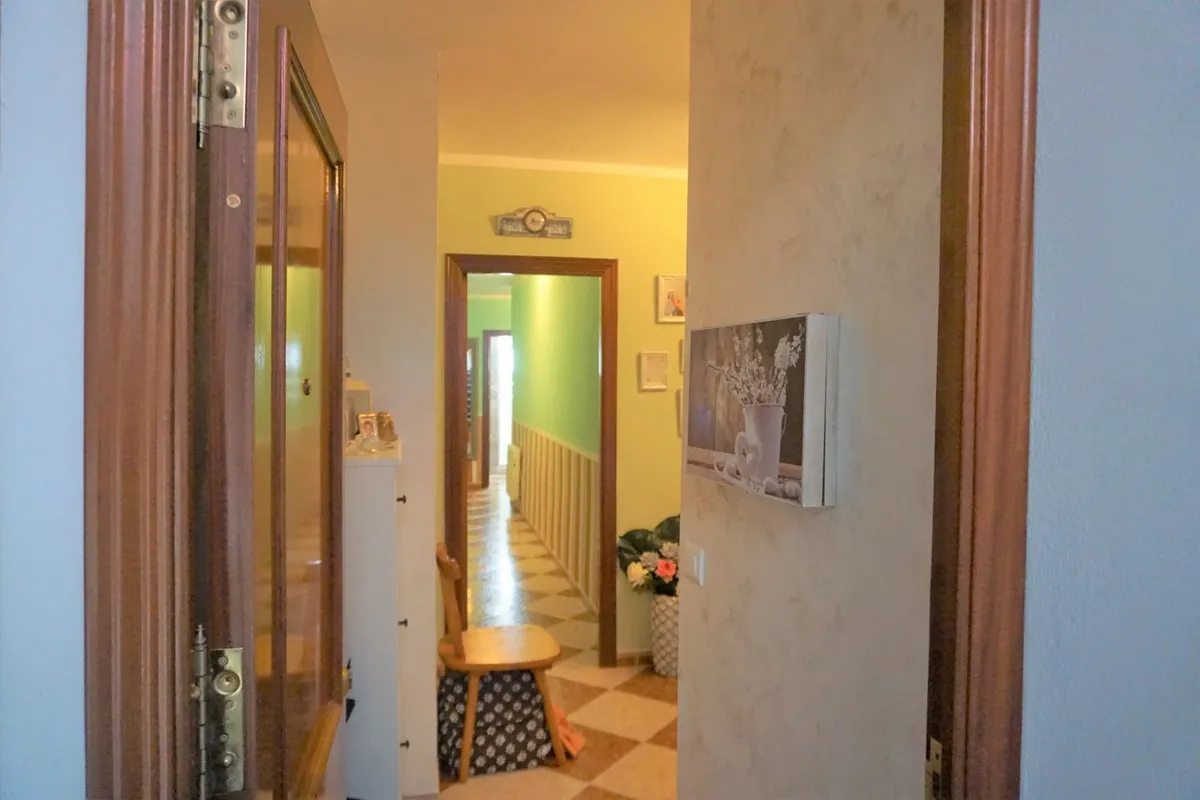 ec281921-d28d-4ce1-8a66-537a29a620b4