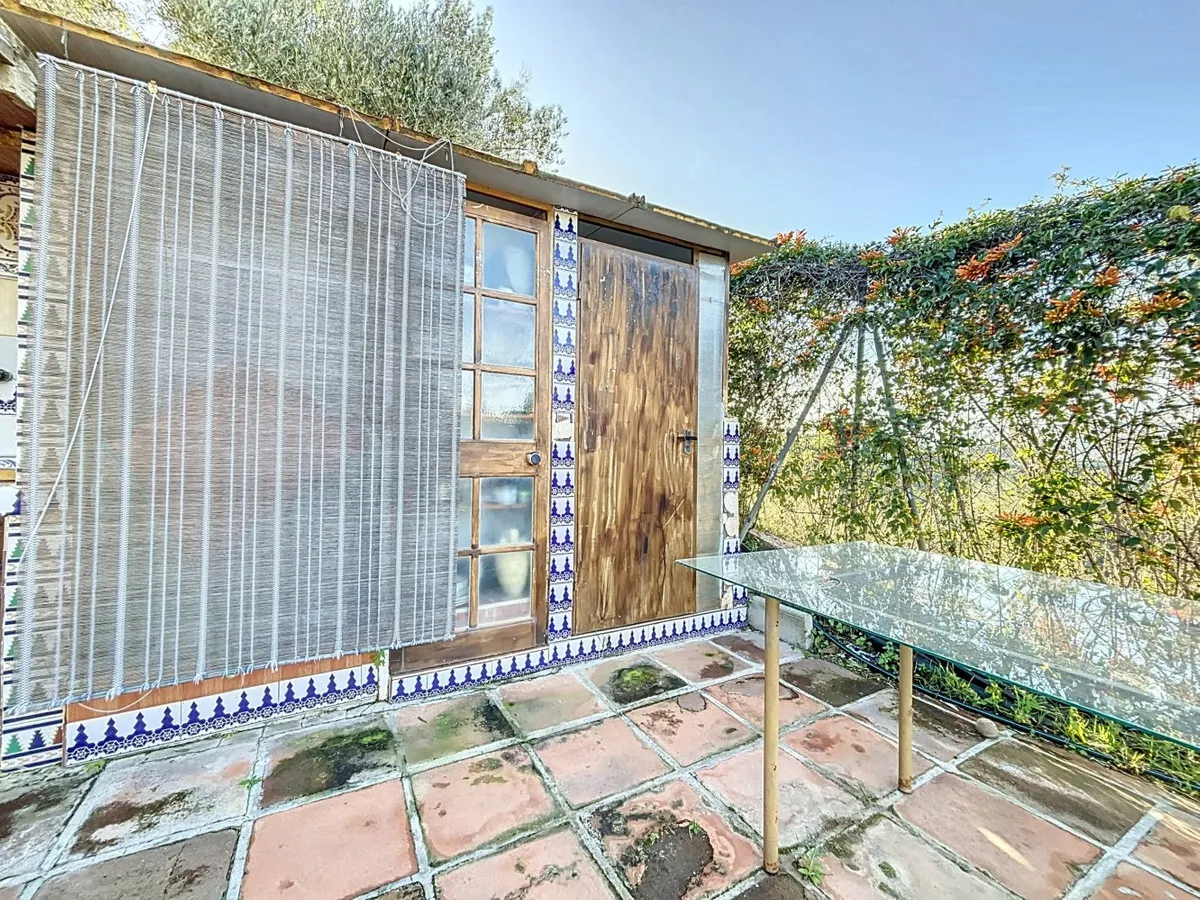 c634c347-f001-4173-8dba-5f468b9661a1