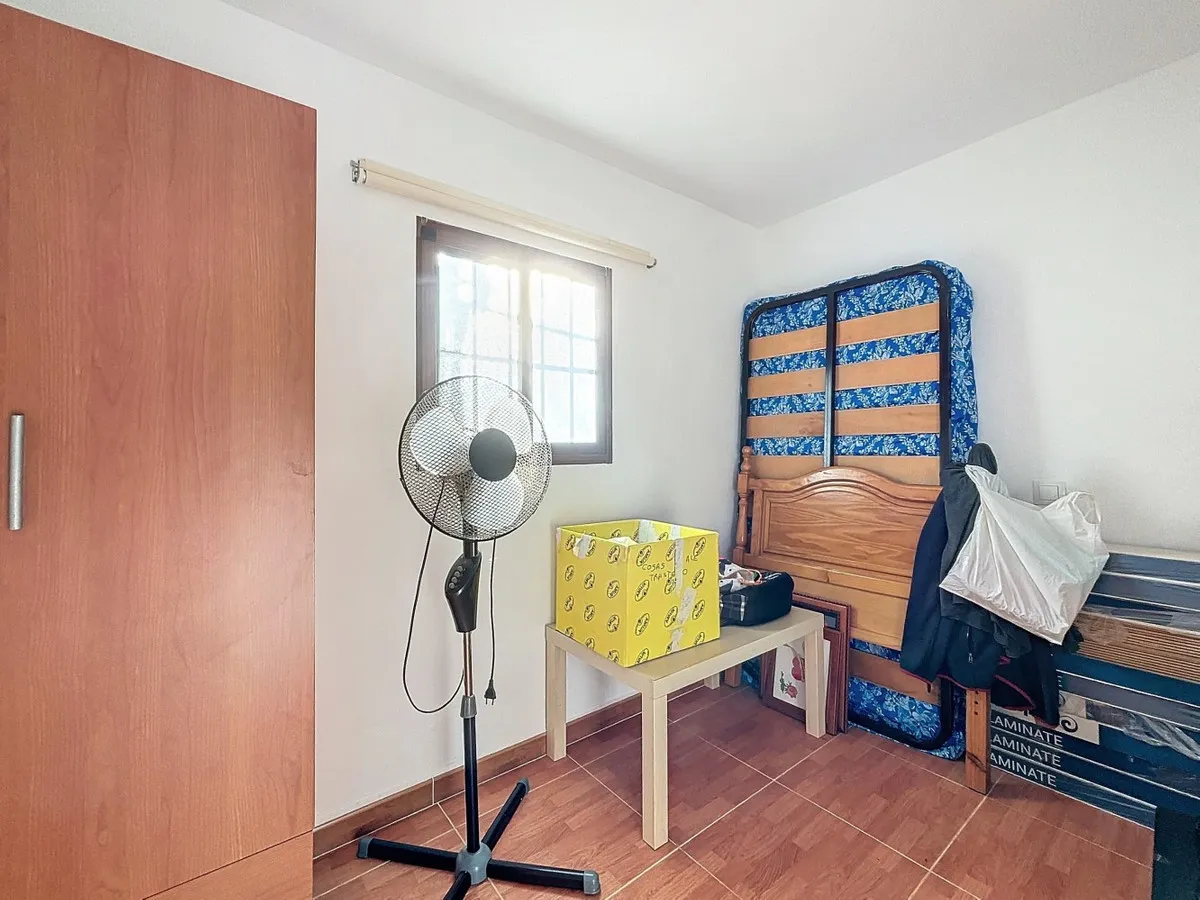 d409bd87-f643-4dc2-bd68-420a7d2e5838