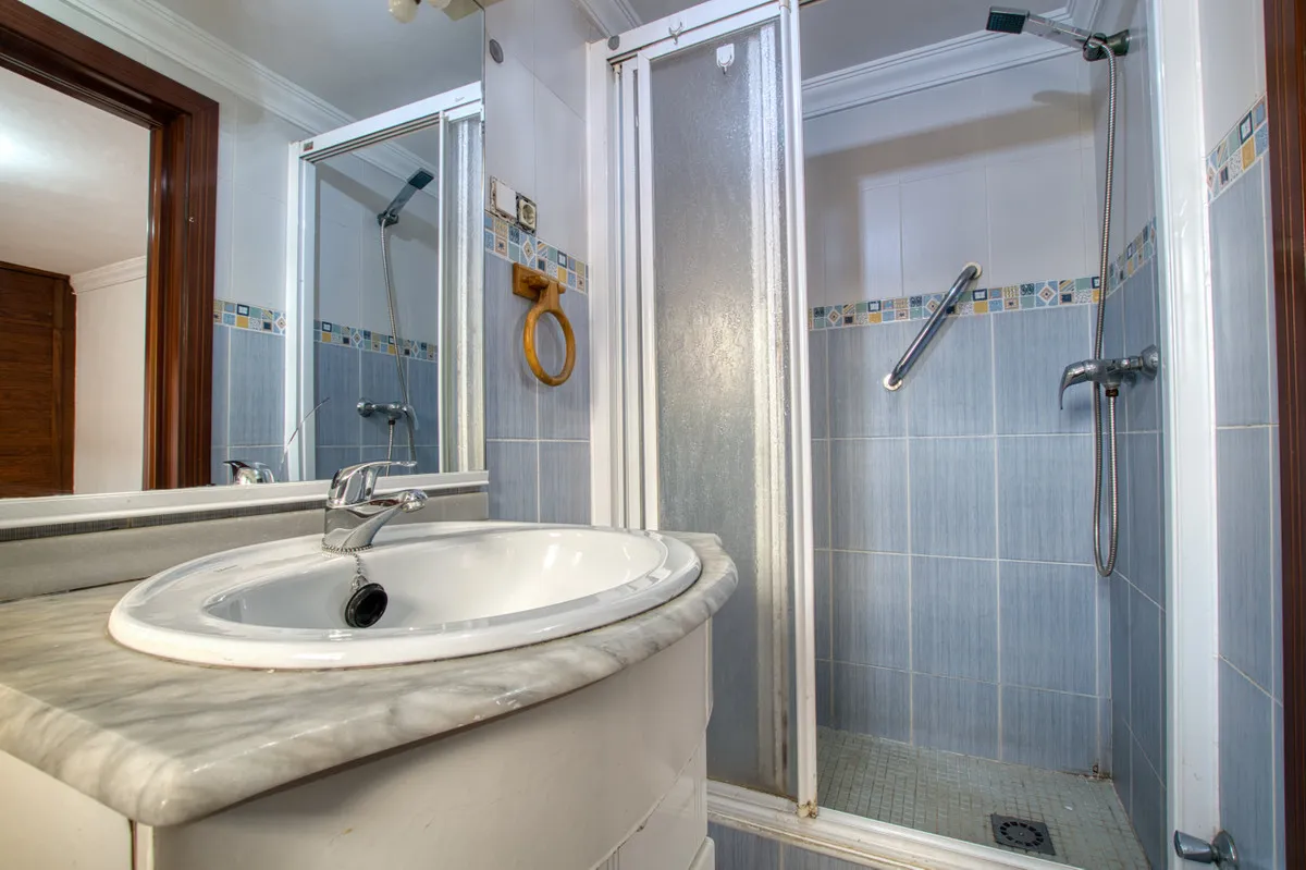 00824144-217b-4974-8e27-cf837ab54f40