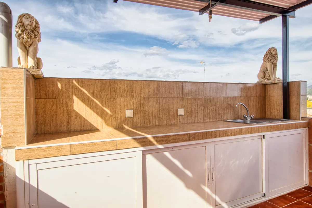 b42f4362-fdb9-47b1-98e7-ef10d35fa044