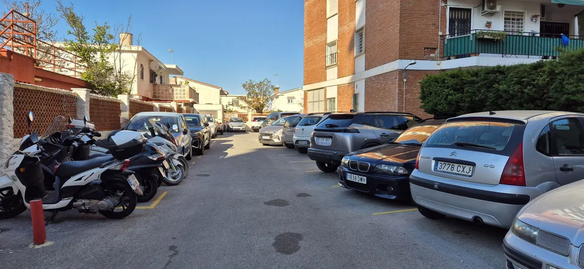 a219c22f-4e03-4406-b461-f841c0c1365e